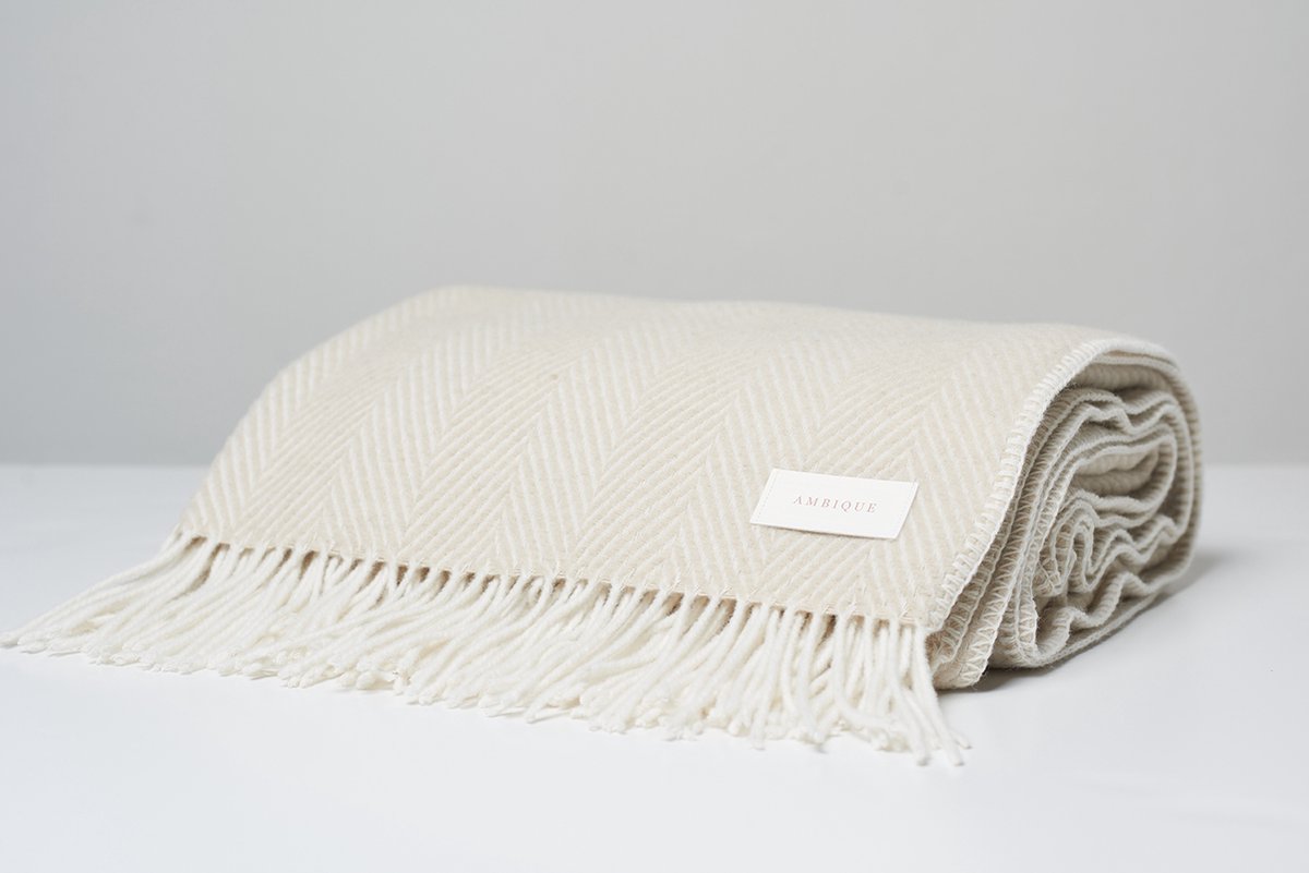 AMBIQUE herringbone deken beige 180 cm x 150 cm Cameron