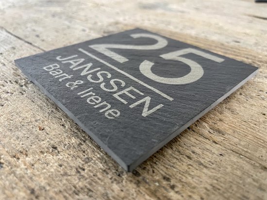 Plaque de numéro de maison en ardoise personnalisée gravée au laser