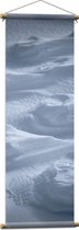 Textielposter - Hoopjes Sneeuw in Sneeuwveld - 40x120 cm Foto op Textiel