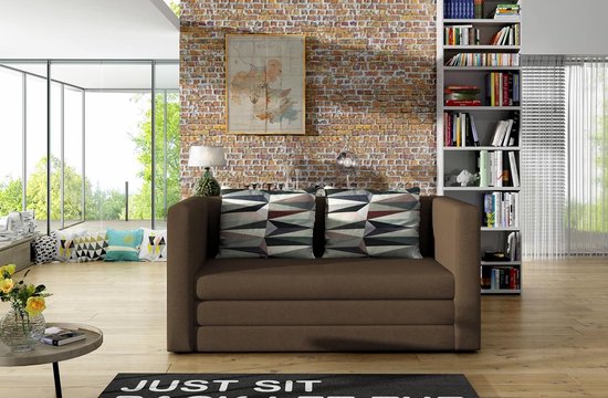 Slaapbank - Neva - 2-zitsbank - sofa met slaapfunctie en opbergruimte - bruin - 132 cm -Maxi Huis