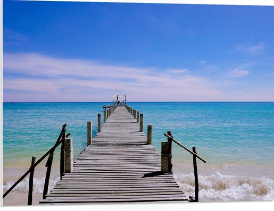 PVC Schuimplaat - Vlonder over Helderblauwe Zee - 80x60 cm Foto op PVC Schuimplaat (Met Ophangsysteem)