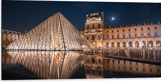 Dibond - Verlicht Louvre in Parijs, Frankrijk - 100x50 cm Foto op Aluminium (Wanddecoratie van metaal)