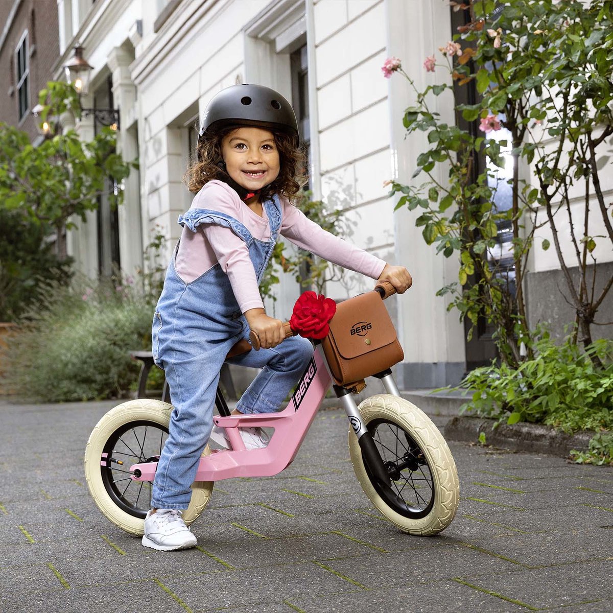BERG Helm S 48-52cm - fietshelm voor kinderen - Zwart