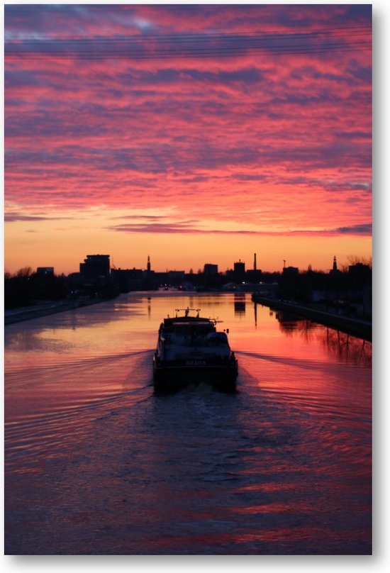 Schip in de ondergaande zon - Foto op Plexiglas