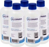Vijf flessen AllSpares ontkalker met blauwe doppen en etiketten, op een witte achtergrond met blauwe waterverf elementen.