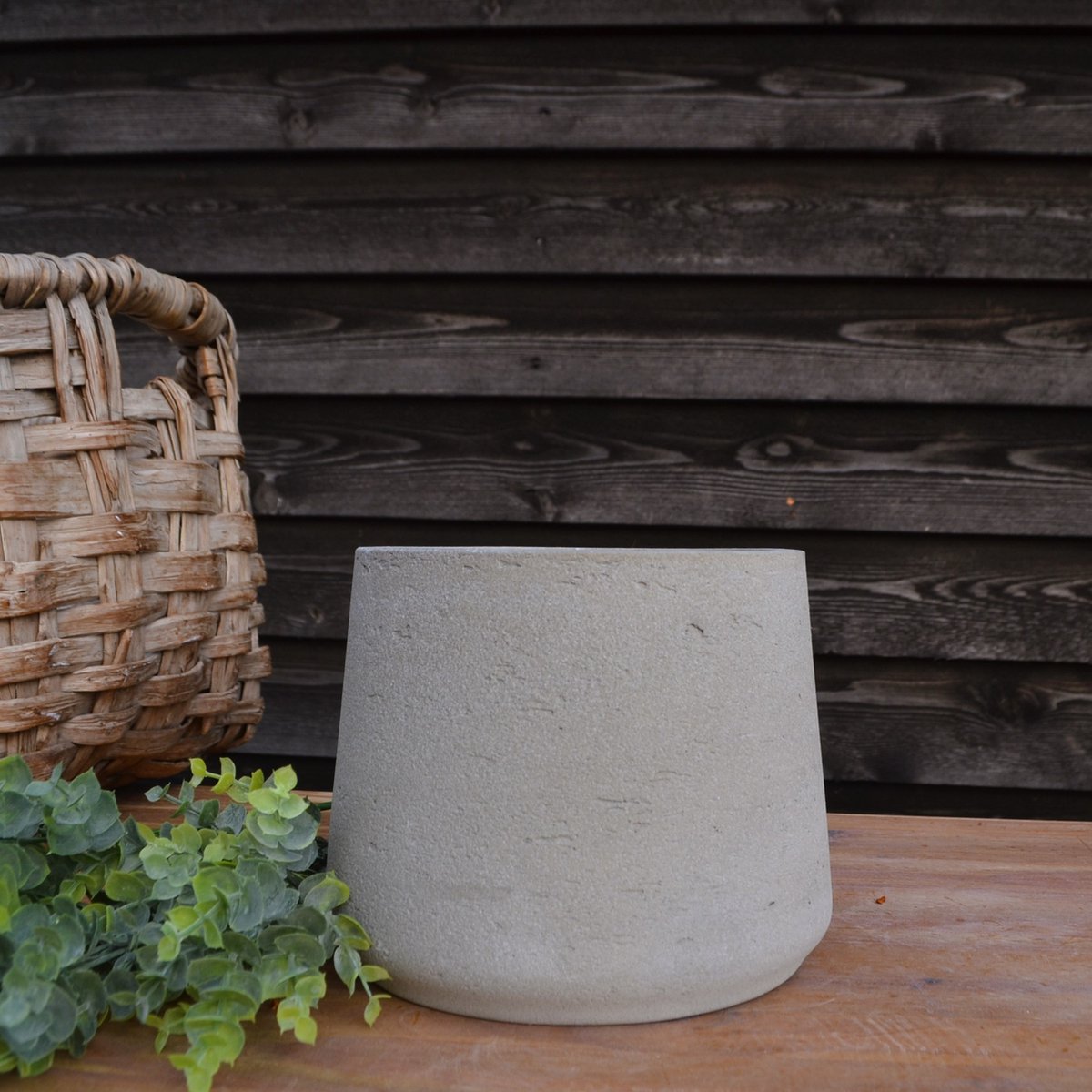 Causeway Bay Barmera conic bloempot Cement Olive Ø 20 cm