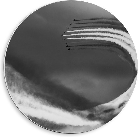 PVC Schuimplaat Muurcirkel - Vliegshow met Rook (Zwart- wit) - 40x40 cm Foto op Muurcirkel (met ophangsysteem)