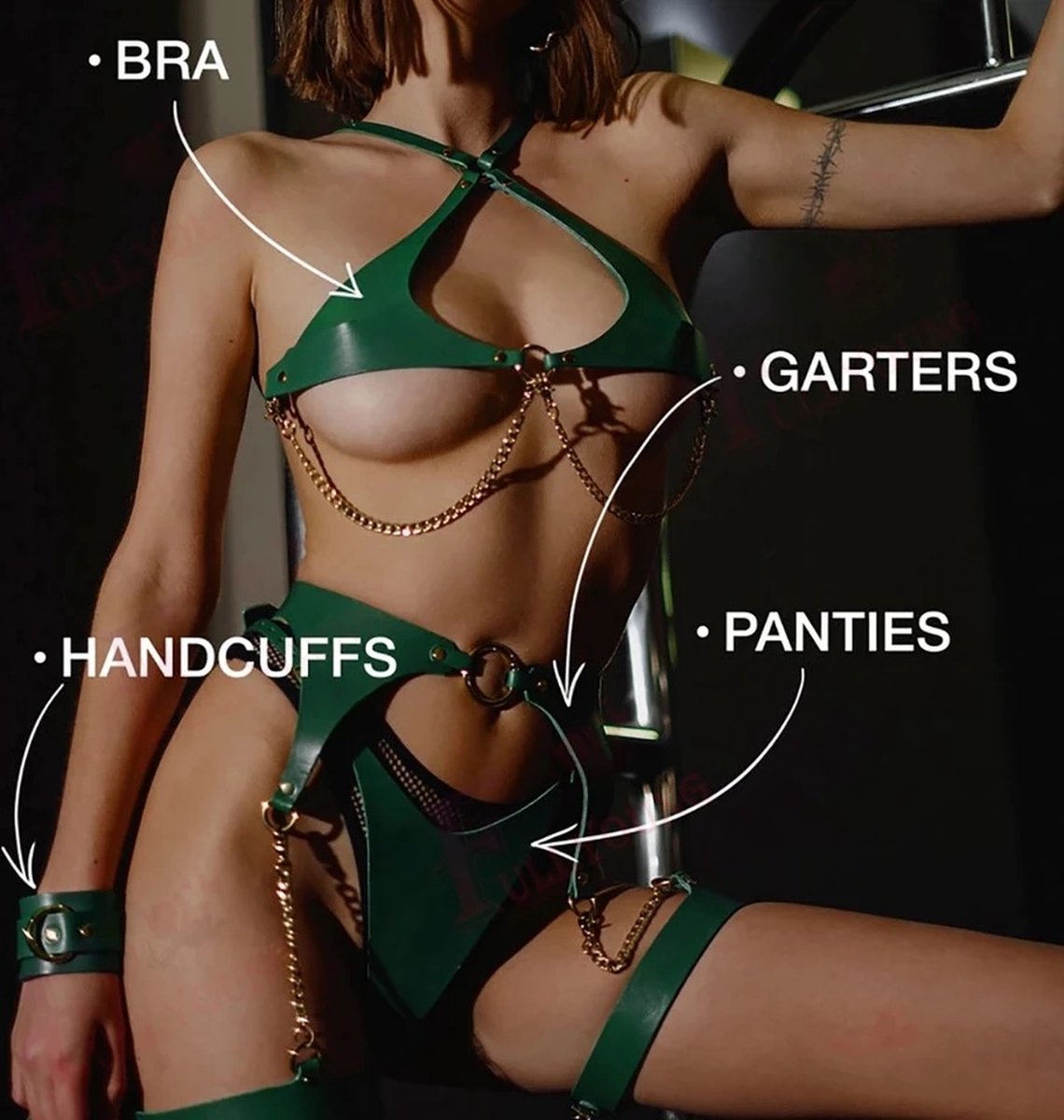 Harnais en cuir BDSM Soutien-gorge femme Bondage Porte-jarretelles Corps  Sangle réglable Bretelles gothiques Tenue de boîte de nuit Sexe érotique  (couleur : lot de 2 pièces, taille : taille unique) : 