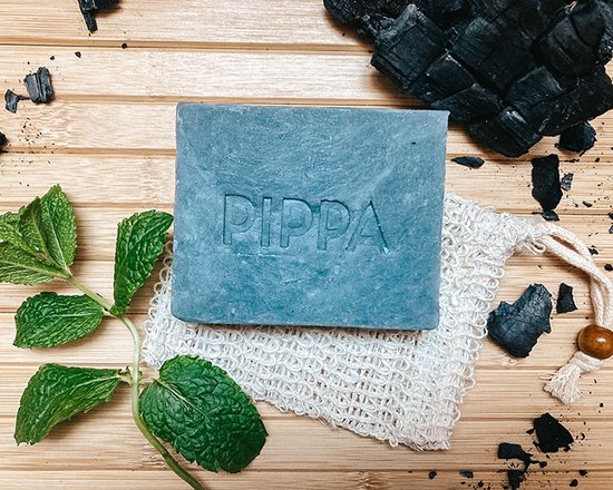 PIPPA Paardenshampoo Charcoal & Pepermint 180G - Met Zeepzakje - Handgemaakt - 100% natuurlijk - PIPPA Equestrian Soap