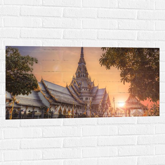 Muursticker - Mooi Kasteel met Zonsondergang in Thailand - 100x50 cm Foto op Muursticker