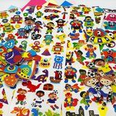 Stickerpakket Stoer - Superhelden, Monsters, Robots en Voetbal - Kinderen - Stickervellen - Foamstickers