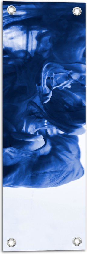 Tuinposter – Blauwe Abstracte Rook tegen Witte Achtergrond - 20x60 cm Foto op Tuinposter (wanddecoratie voor buiten en binnen)