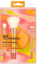 Bol.com Real Techniques Midi Moment Face + Cheek+ Eye Brush Set aanbieding
