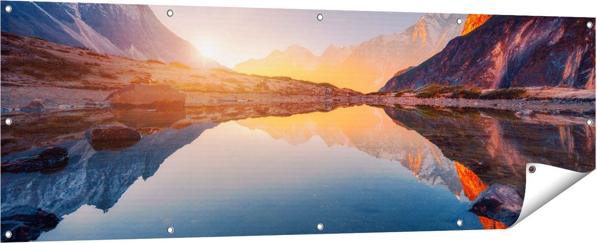 Gards Tuinposter Bergen Landschap met Zonsopgang - 180x60 cm - Tuindoek - Tuindecoratie - Wanddecoratie buiten - Tuinschilderij Multikleur