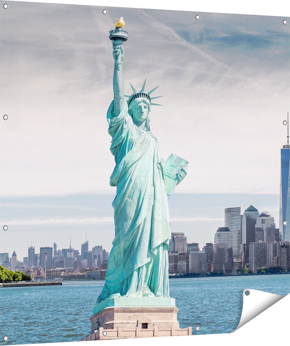 Gards Tuinposter Vrijheidsbeeld in New York - 120x120 cm - Tuindoek - Tuindecoratie - Wanddecoratie buiten - Tuinschilderij Multikleur