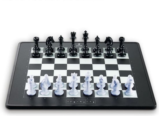 Onhandig Appal klep MILLENNIUM eONE M841 – Elektronisch schaakbord online op Lichess, chess.com  en... | bol.com