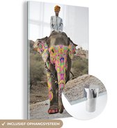 MuchoWow® Glasschilderij 80x120 cm - Schilderij acrylglas - Gekleurde olifant in India - Foto op glas - Schilderijen