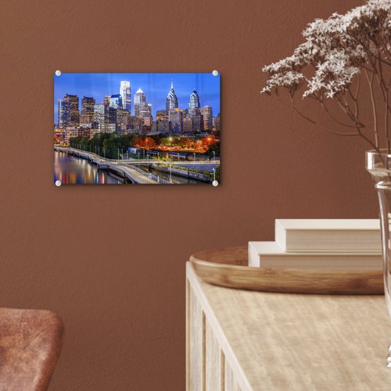 Les immenses gratte-ciel avec un beau ciel bleu en Plexiglas de Philadelphie 30x20 cm - petit - Tirage photo sur Glas (décoration murale en plexiglas)