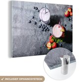 MuchoWow® Glasschilderij 90x60 cm - Schilderij acrylglas - Smoothie - Fruit - Aardbei - Bes - Marmer - Foto op glas - Schilderijen