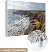 MuchoWow® Glasschilderij 60x40 cm - Schilderij acrylglas - De kustlijn bij het Nationaal Park Pembrokeshire Coast in Wales - Foto op glas - Schilderijen
