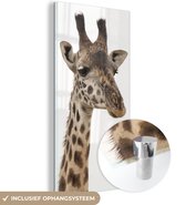 MuchoWow® Glasschilderij 60x120 cm - Schilderij acrylglas - Giraffe - Dier - Wit - Foto op glas - Schilderijen
