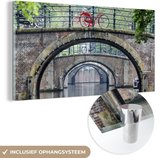 MuchoWow® Peinture sur verre 120x60 cm - Peinture acrylique sur verre - Vélos rouges sur les canaux d' Amsterdam - Photo sur verre - Peintures