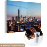 MuchoWow® Glasschilderij 90x60 cm - Schilderij acrylglas - Skyline met kleurrijke lucht boven Beijing - Foto op glas - Schilderijen