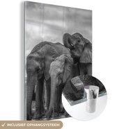 MuchoWow® Glasschilderij 60x80 cm - Schilderij acrylglas - Olifant - Dieren - Water - Zwart wit - Foto op glas - Schilderijen