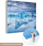 MuchoWow® Glasschilderij 90x90 cm - Schilderij acrylglas - IJsland - IJs - Natuur - Foto op glas - Schilderijen