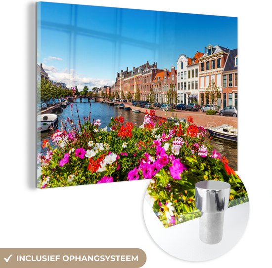 MuchoWow® Glasschilderij - Haarlem - Bloemen - Kanaal - Acrylglas Schilderijen - Foto op Glas