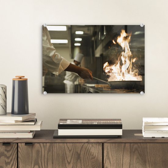 MuchoWow® Peinture sur Verre - Kok tenant une poêle brûlante - 30x20 cm - Peintures sur Verre Acrylique - Photo sur Glas