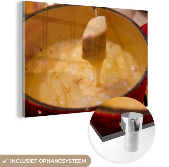 MuchoWow® Glasschilderij 60x40 cm - Schilderij acrylglas - Een fondue met Zwitserse kaas - Foto op glas - Schilderijen