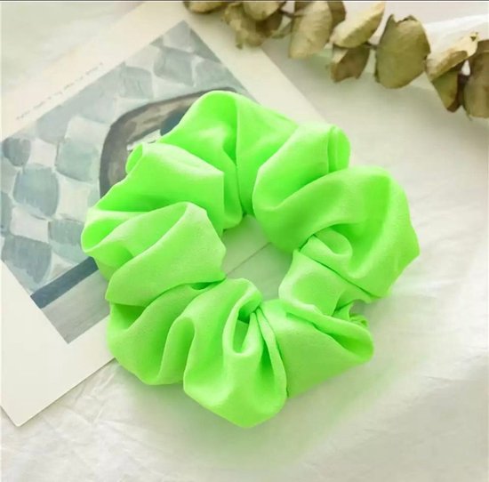 Akyol - groen scrunchie | haarband | Haarelastiek -neon groen -neon haar elastiek -|haar elastiek groen-Haaraccessoires | Haarband -crunch elastiek -koningsdag haar elastiek-groen elastiek -groen elastiek voor haar -groen accesoires -haarelastiek gro