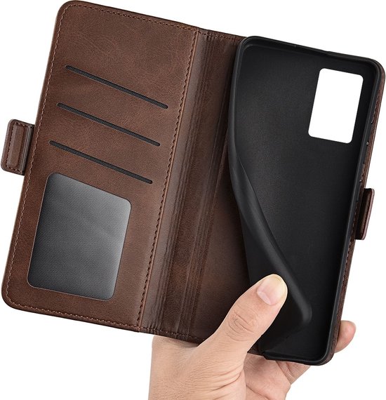 Mobigear Slim Magnet Bookcase Case - Convient pour Realme GT Neo 3 - Étui pour téléphone portable - Marron