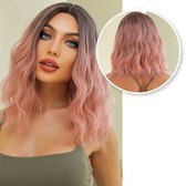 SassyGoods® Roze Pruik - Pruiken Dames - Wasbaar - Hoge Kwaliteit Pruiken - Wig - 35 cm