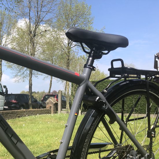 Entouré Chimiste Donc couvre selle de vélo confortable crier Silencieusement con