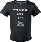 Zwart Baby shirtje "Toys before boys" Beer maat 3 mnd