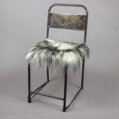 Stoelkussen - IJslandse schapenvacht wit met zwarte tops - stoelpad - zitkussen - klein vachtje