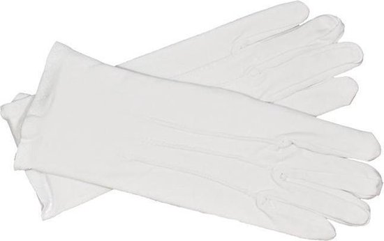 Witte, korte handschoenen op een witte achtergrond.