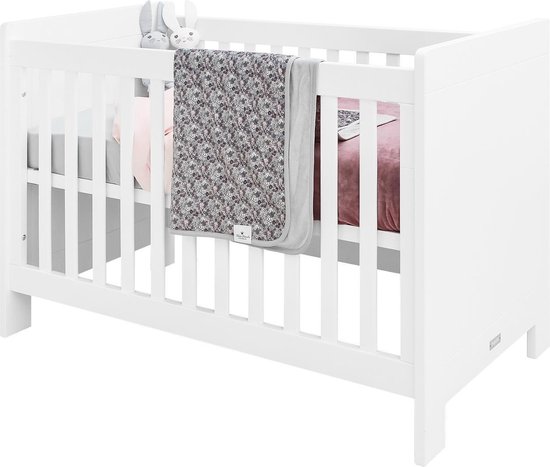 Lit bébé pliant - 60 x 120 cm - ROBA - FOLD UP - Roulettes - Bois naturel Lit bébé pliant - 60 x 120 cm - ROBA - FOLD UP - Roulettes - Bois naturel