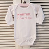 Baby Rompertje met tekst  meisje Ik weet het, ik ben zo leuk! | Lange mouw | wit roze | maat 62/68