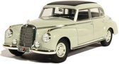 Mercedes-Benz 300 1955 1:18 Norev Grijs 183578