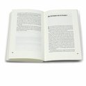 Pagina uit een boek met de titel "Max Verstappen als Formule 1" en tekst over het seizoen 2015 en de Grand Prix van België.