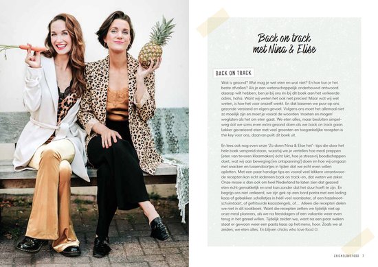 Twee vrouwen op een bankje, een met een ananas, de ander met wortels. Ze dragen blousonjassen.