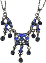 Set van ketting en oorbellen met blauwe steentjes