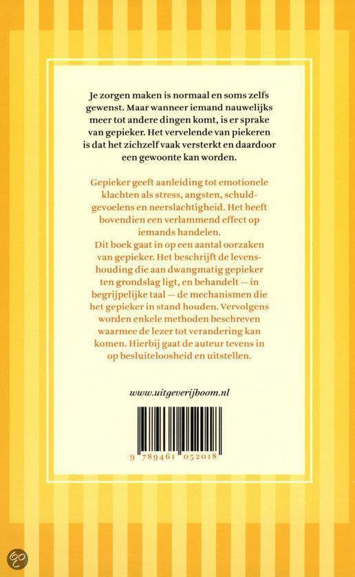 Achterkant van het boek 'Je piekert je suf'. Titel: 'Je piekert je suf'. Subtitel: 'Over piekeren, besluiteloosheid & uitstellen'. Auteur: Henk Hermans. Uitgever: Boom.