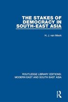 Routledge Library Editions: Modern East and South East Asia - The Stakes of Democracy in South-East Asia (RLE Modern East and South East Asia)