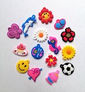 Loom bedeltjes 15 stuks