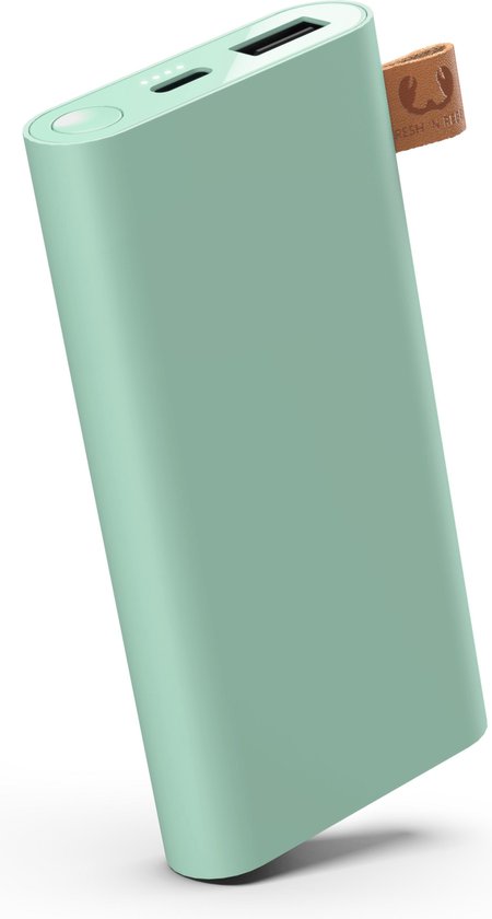Powerbank 6000 mAh compact lichtgewicht USB-C 2 poorten oplader veilig vliegtuig goedgekeurd groen