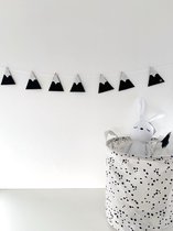 Kinderkamer decoractie Slinger Bergen- Zwart Wit - babykameraadkleding